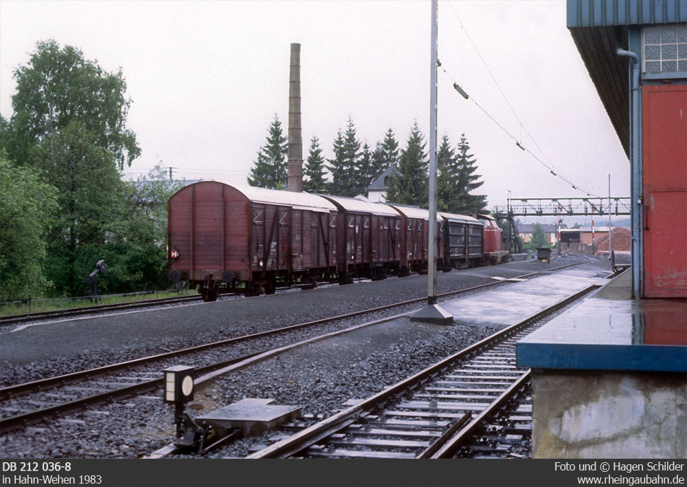 http://www.rheingaubahn.de/rheingaubahn/Aartalbahn/212036_1000.jpg