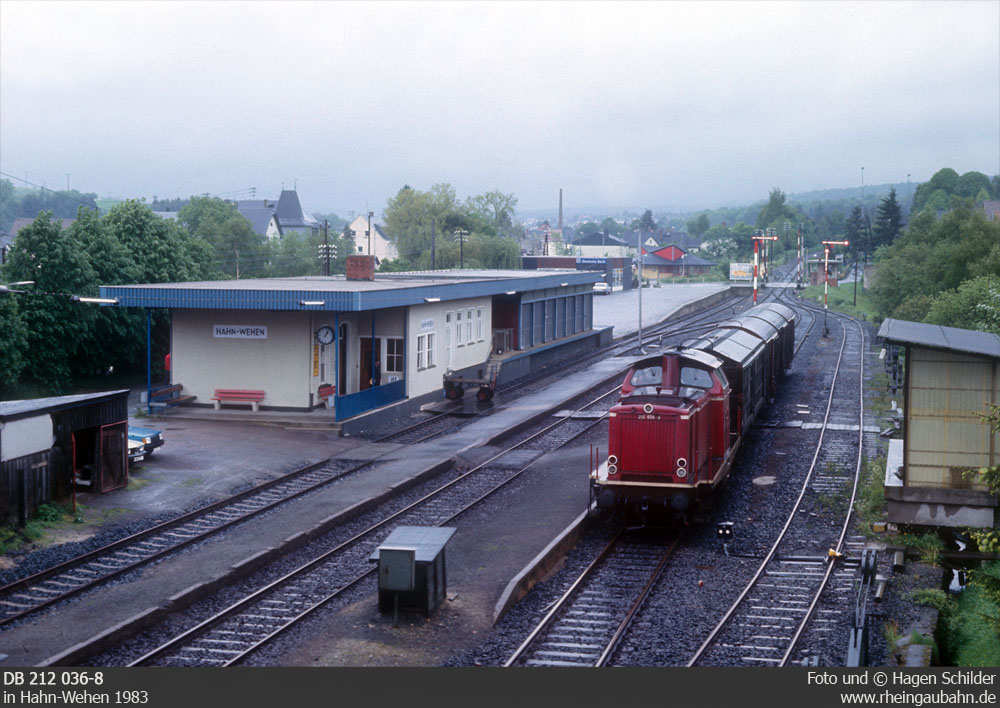 http://www.rheingaubahn.de/rheingaubahn/Aartalbahn/212036_1001.jpg